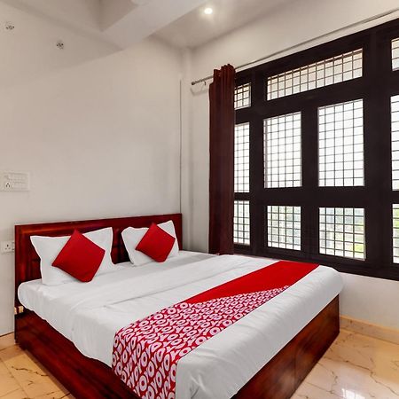 Hotel O Om Pushp Residency 마투라 외부 사진