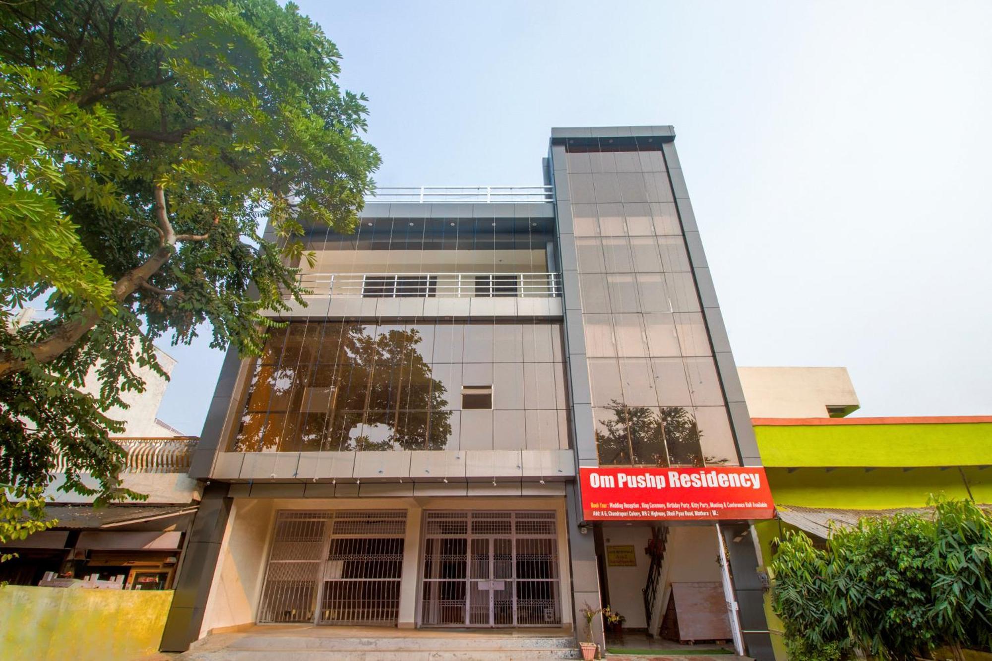 Hotel O Om Pushp Residency 마투라 외부 사진