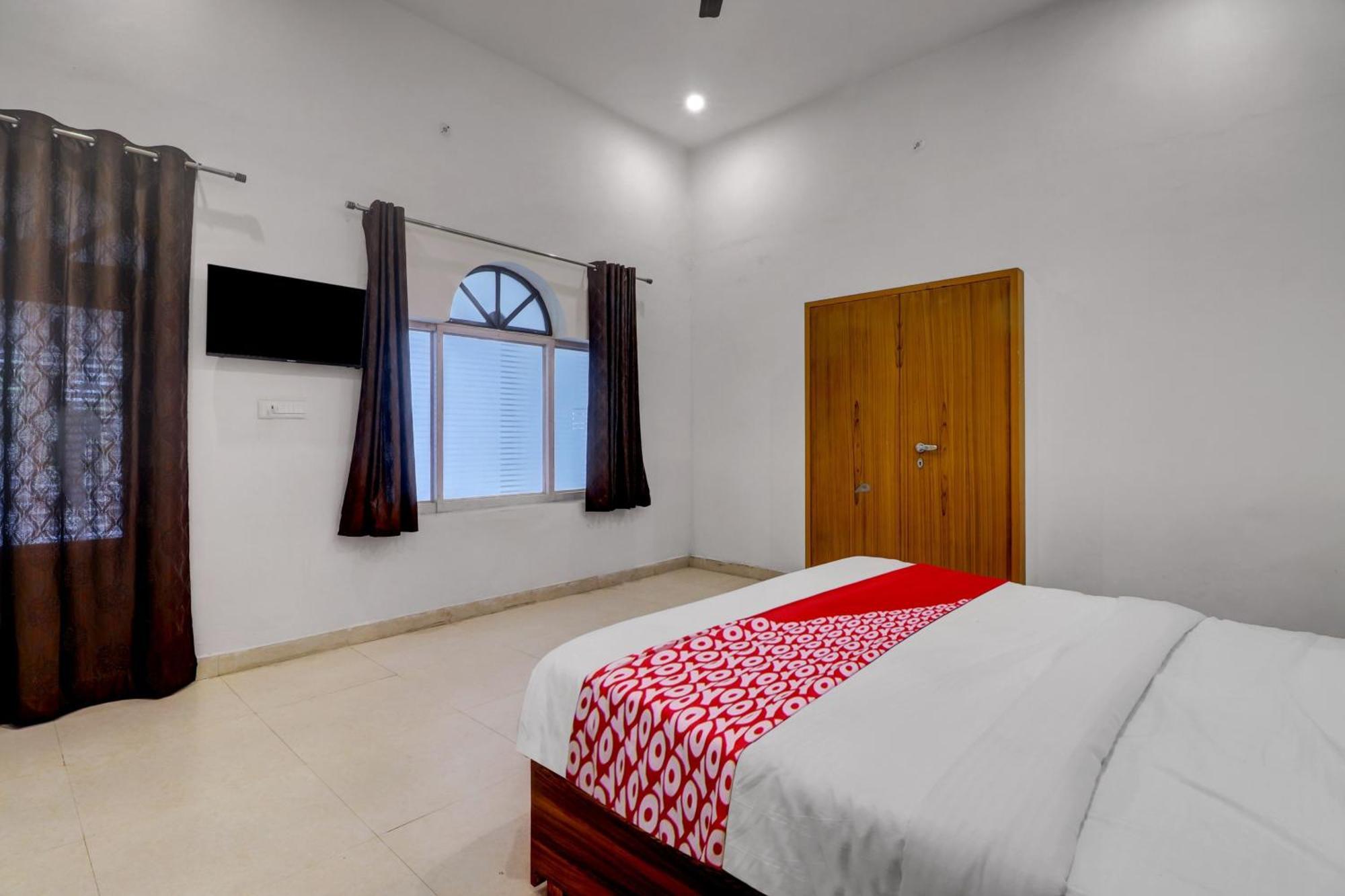 Hotel O Om Pushp Residency 마투라 외부 사진