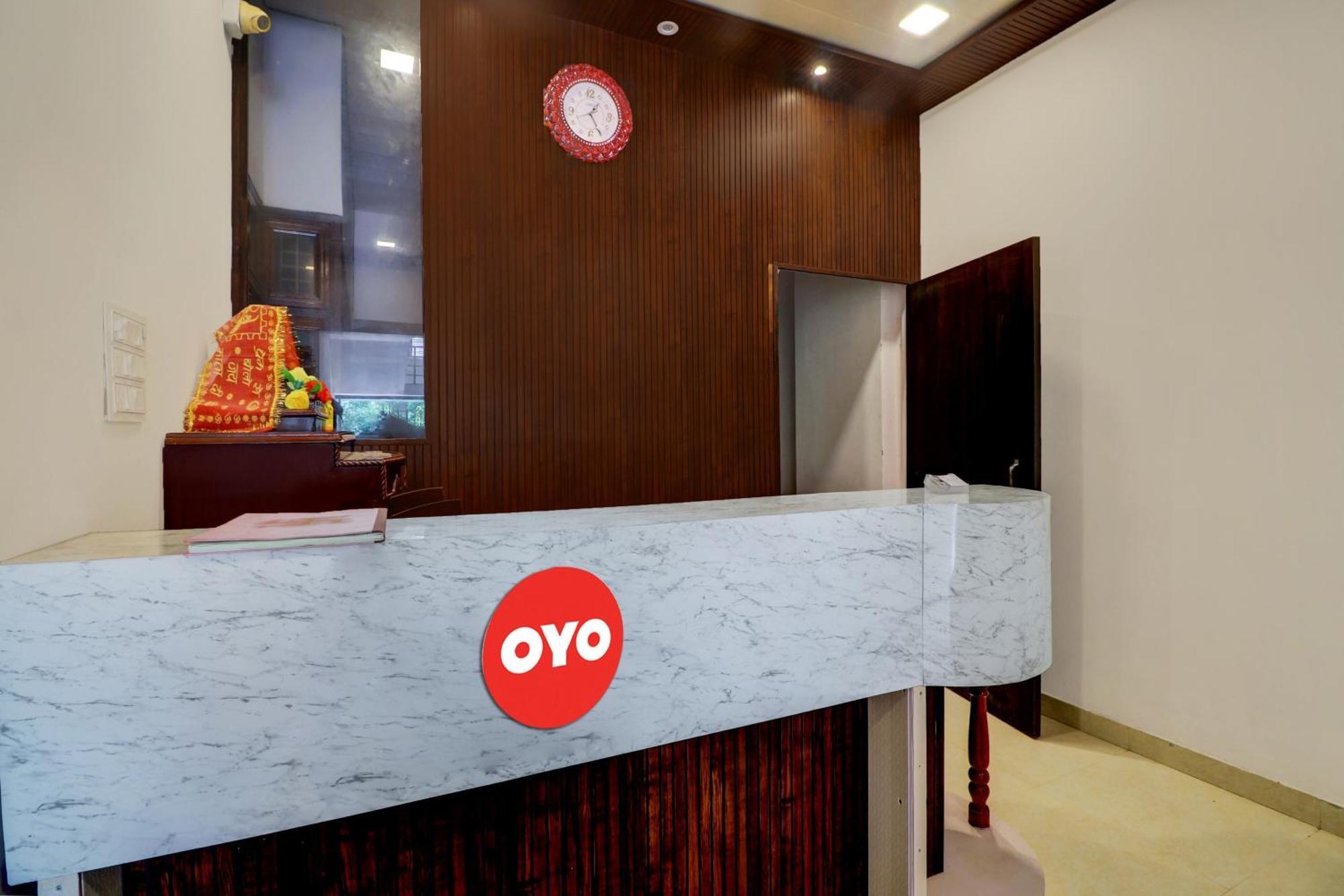 Hotel O Om Pushp Residency 마투라 외부 사진